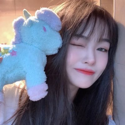 怕羞的黄莺